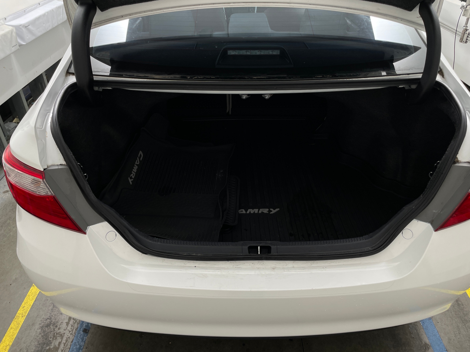 Thumbnail: 2017 Toyota Camry - 7