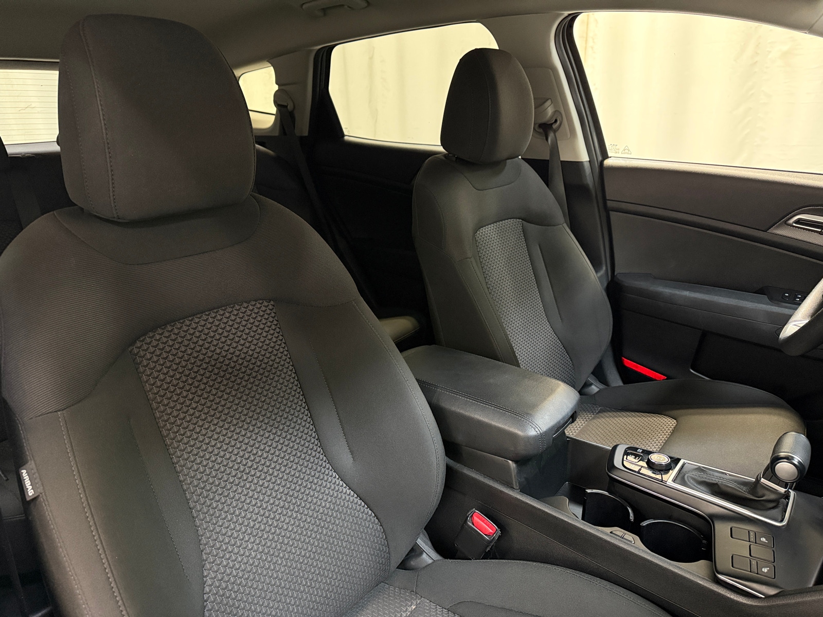 Thumbnail: 2025 Kia Sportage - 2