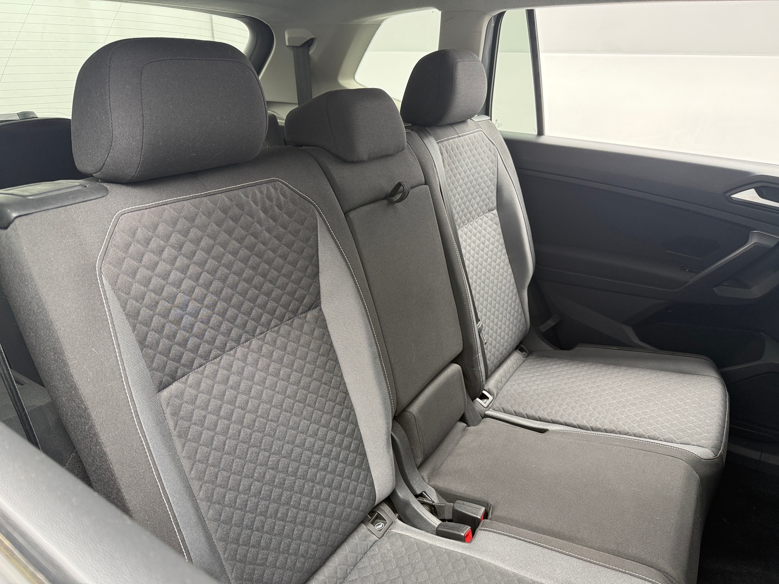 Thumbnail: 2021 Volkswagen Tiguan - 6