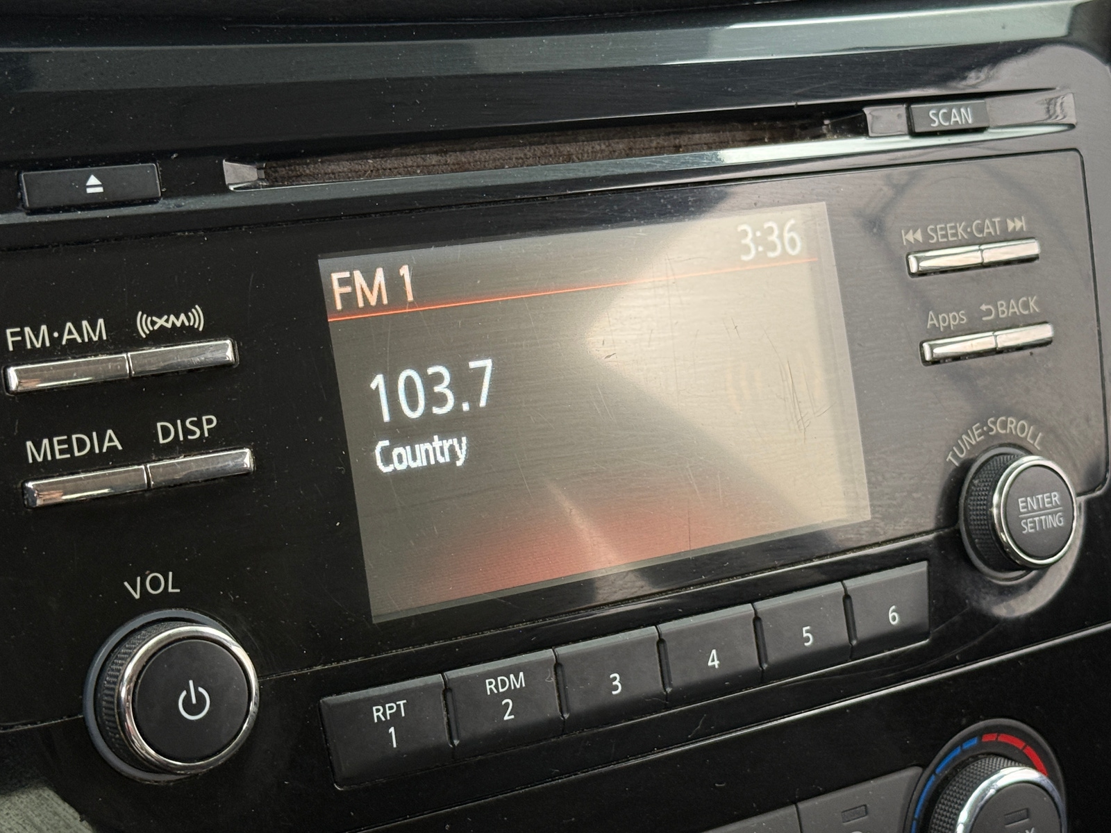 Thumbnail: 2014 Nissan Rogue - 4