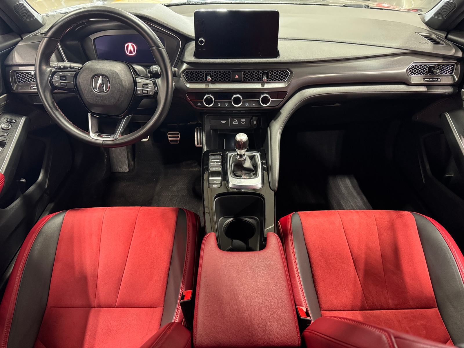 Thumbnail: 2023 Acura Integra - 2