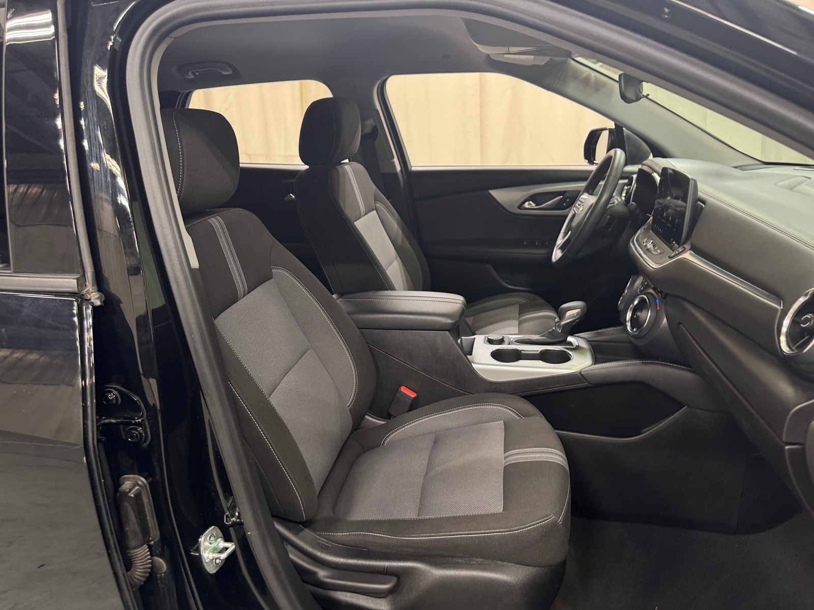 Thumbnail: 2025 Chevrolet Blazer - 2