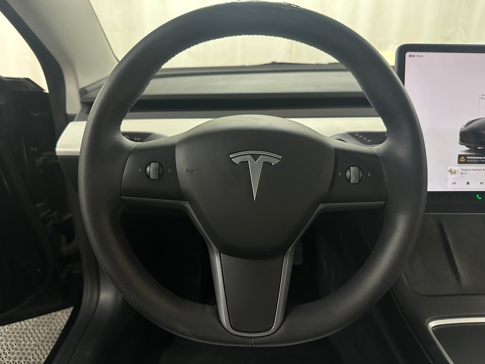 Thumbnail: 2022 Tesla Model 3 - 4