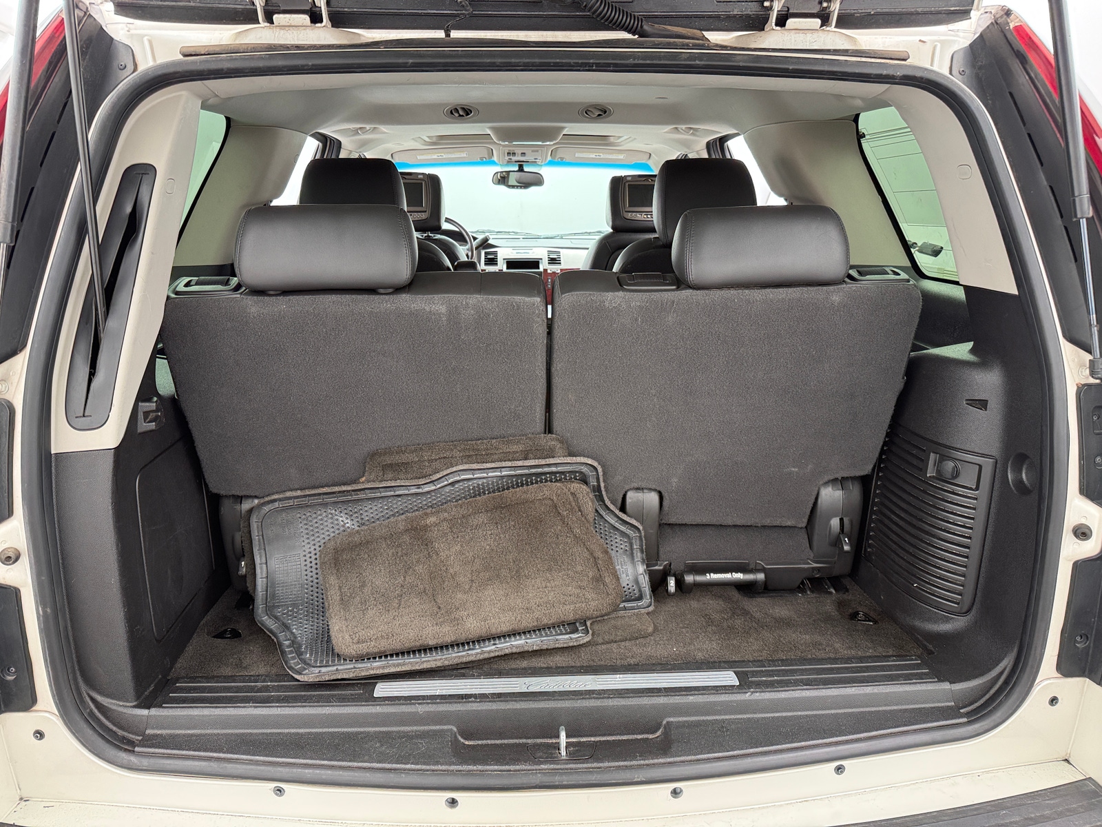 Thumbnail: 2013 Cadillac Escalade - 6