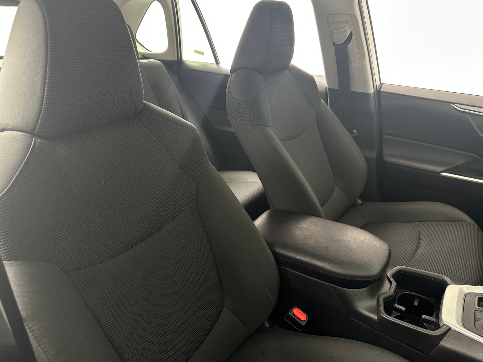 Thumbnail: 2025 Toyota RAV4 - 2