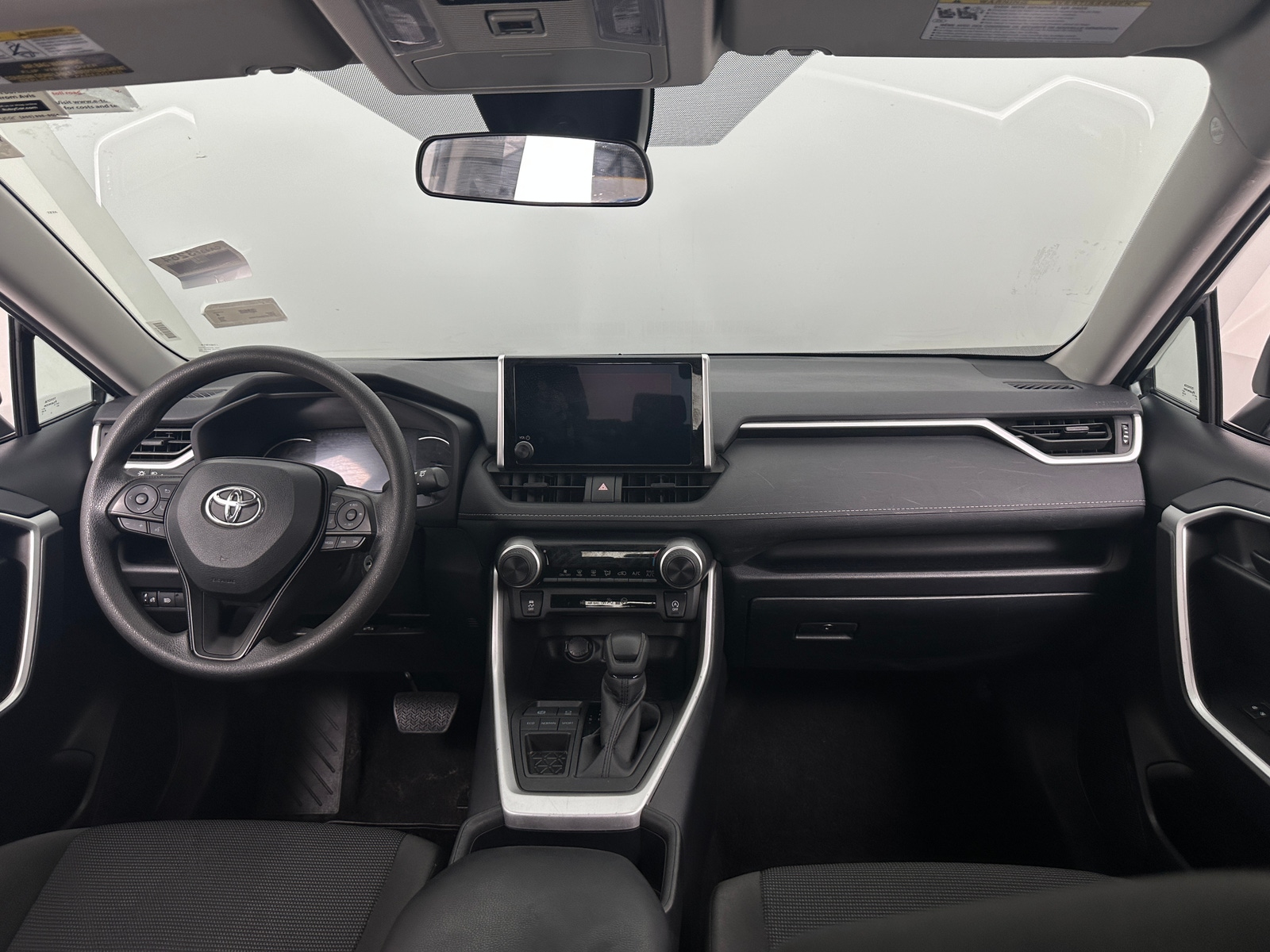 Thumbnail: 2025 Toyota RAV4 - 3