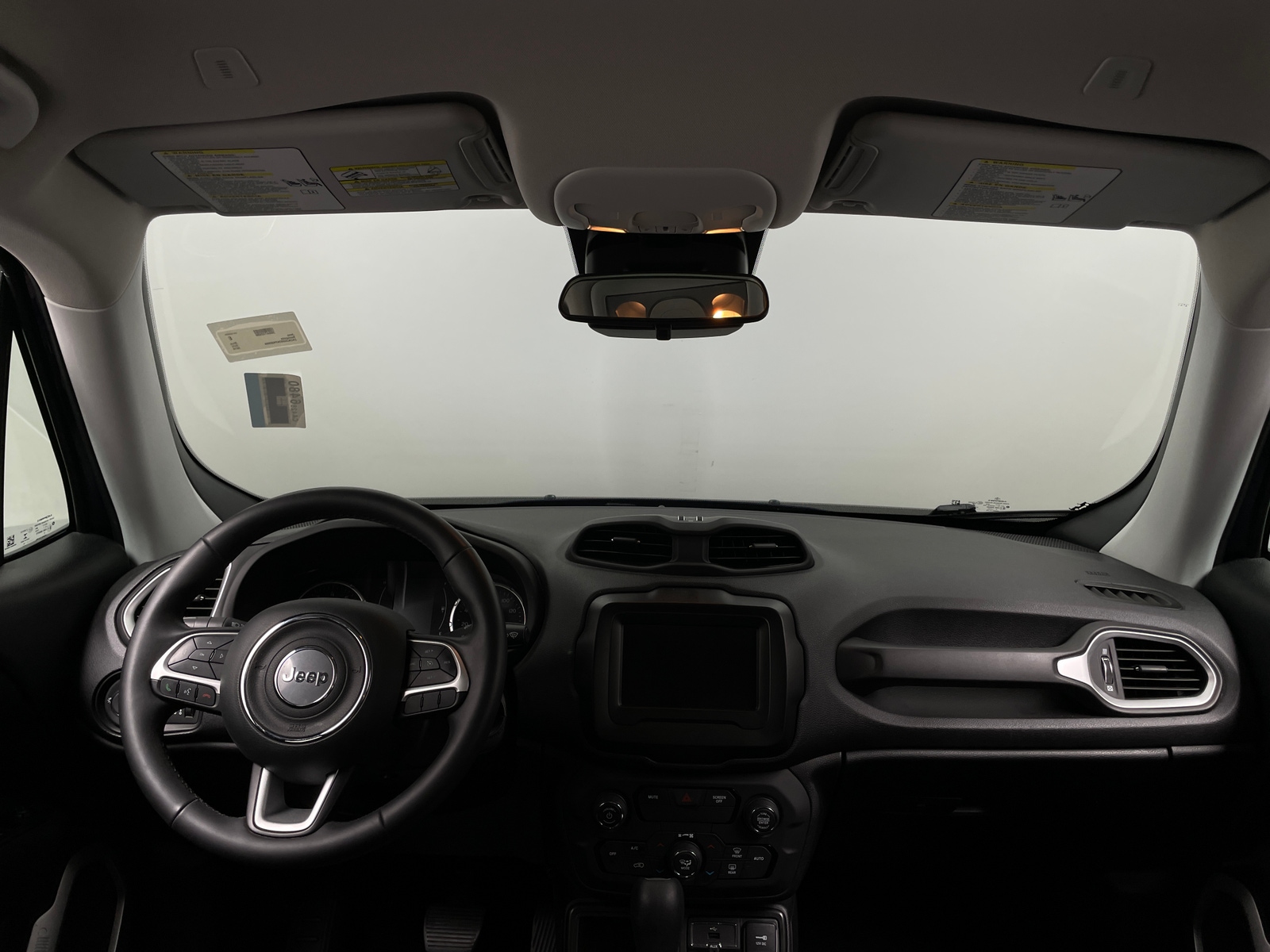 Thumbnail: 2019 Jeep Renegade - 3