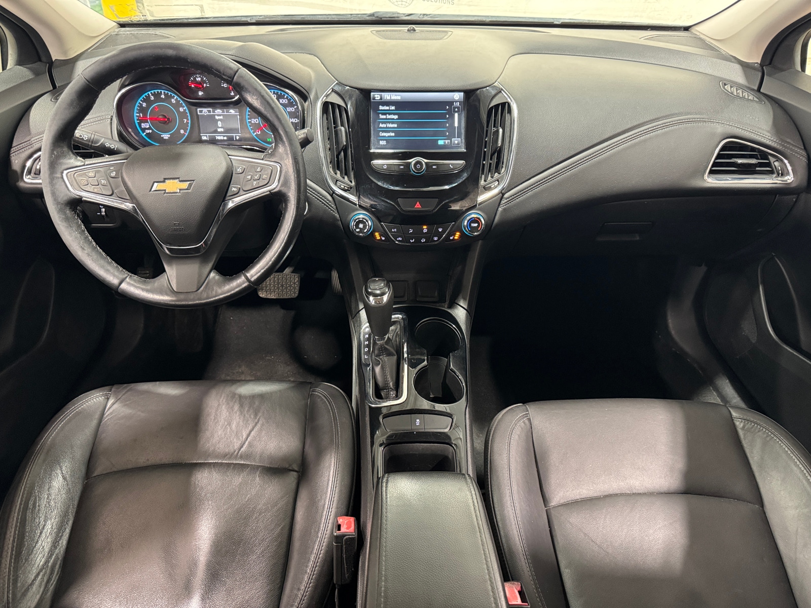 Thumbnail: 2017 Chevrolet Cruze - 2