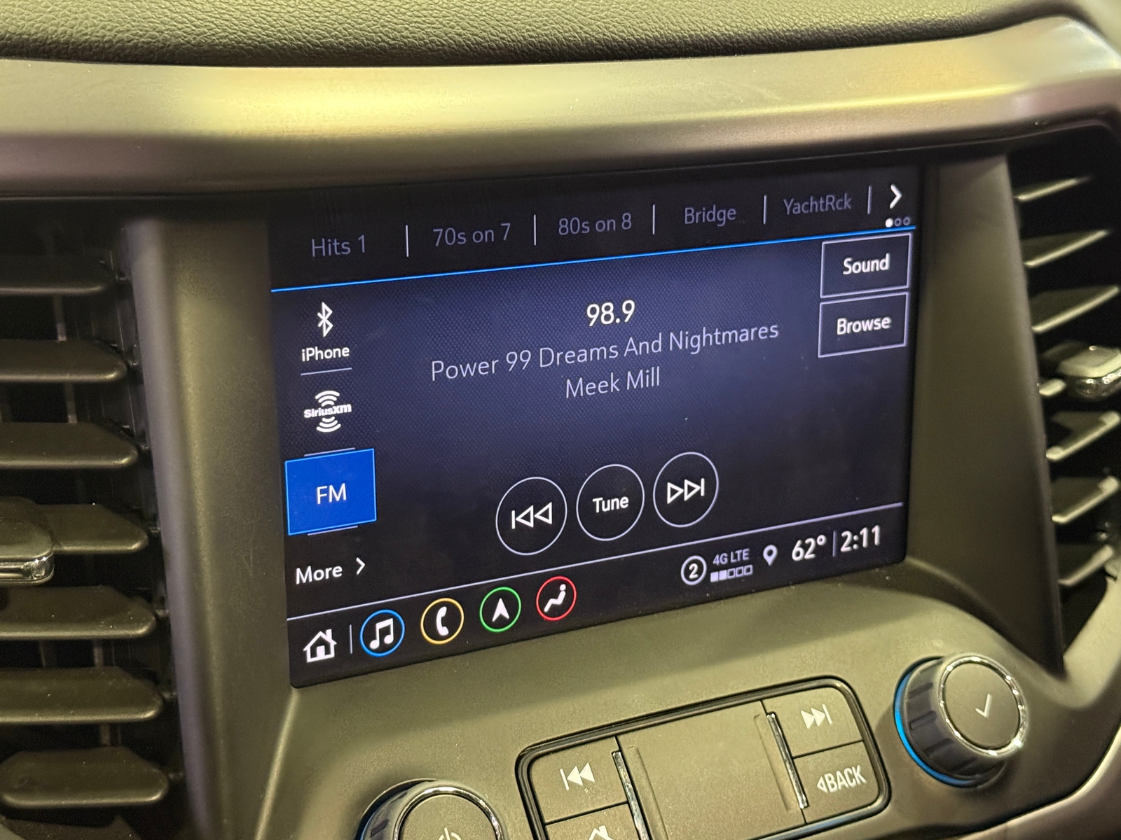 Thumbnail: 2023 GMC Acadia - 4