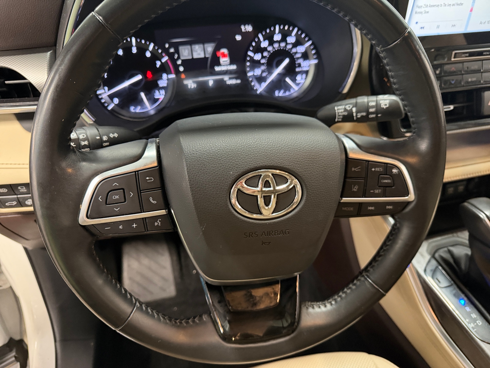 Thumbnail: 2021 Toyota Highlander - 4