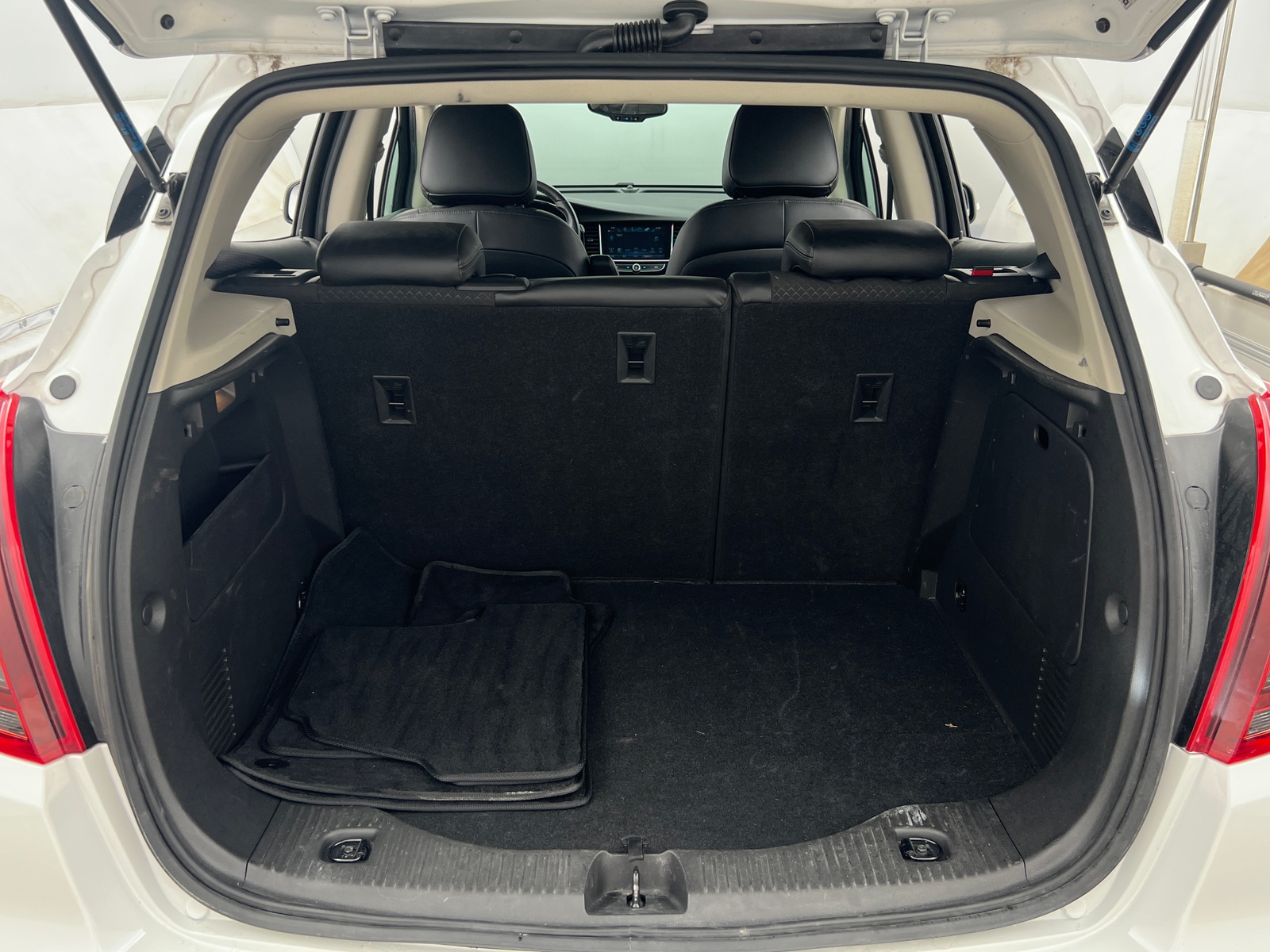 Thumbnail: 2018 Buick Encore - 6