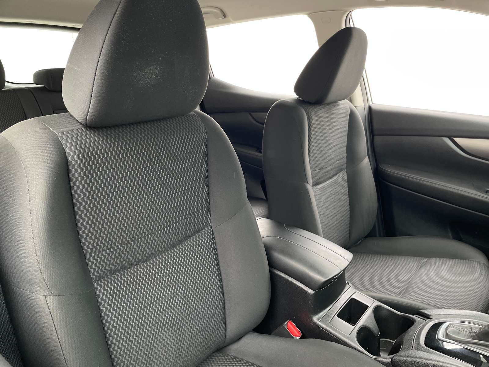 Thumbnail: 2022 Nissan Rogue Sport - 2