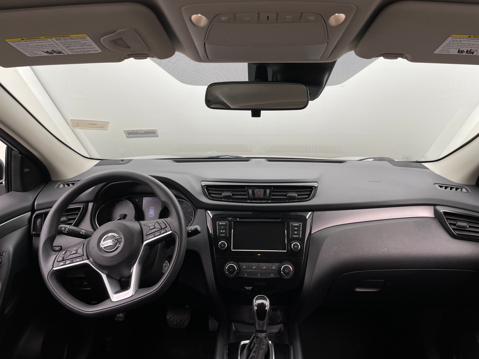 Thumbnail: 2022 Nissan Rogue Sport - 3