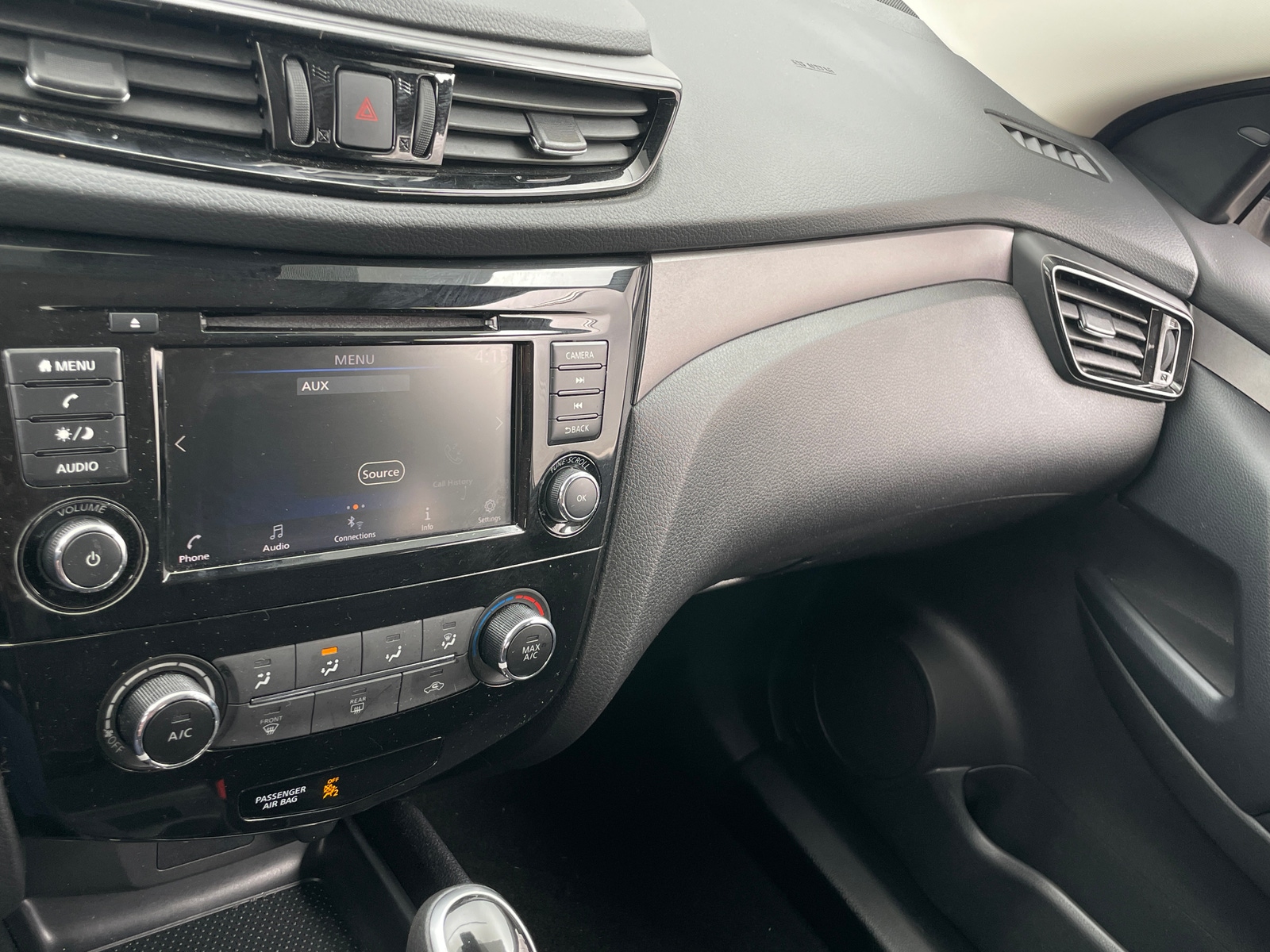 Thumbnail: 2022 Nissan Rogue Sport - 4