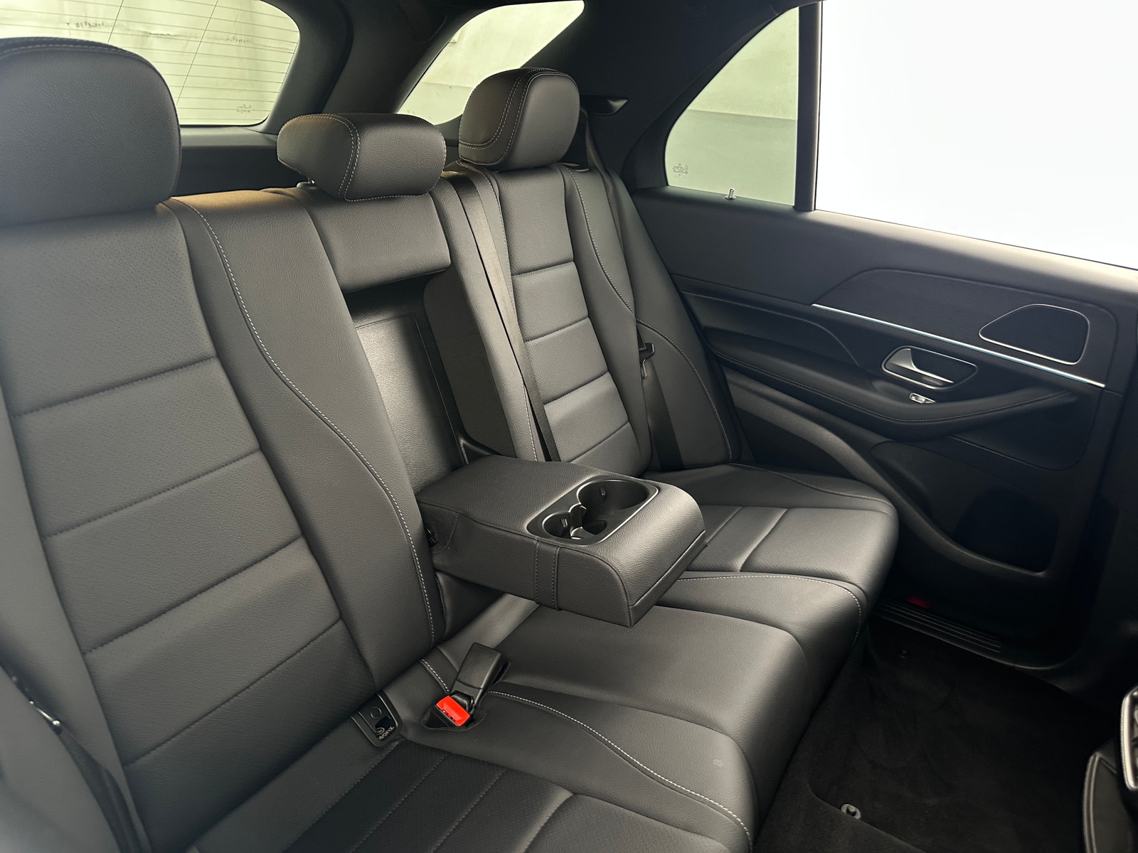 Thumbnail: 2026 Mercedes-Benz GLE - 5