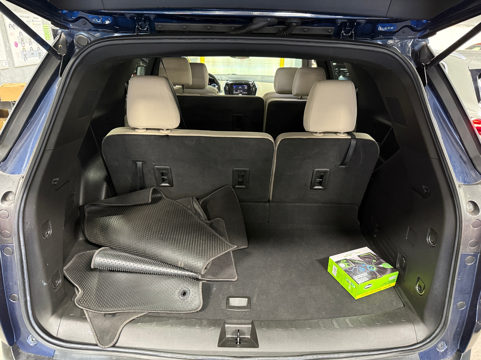 Thumbnail: 2022 Chevrolet Traverse - 7