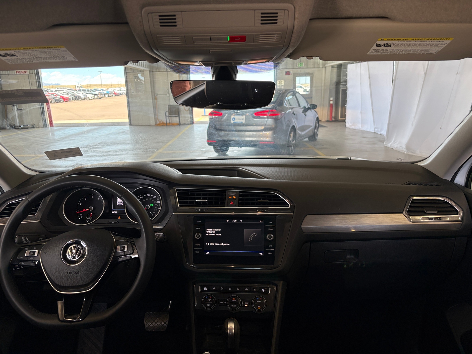 Thumbnail: 2020 Volkswagen Tiguan - 3