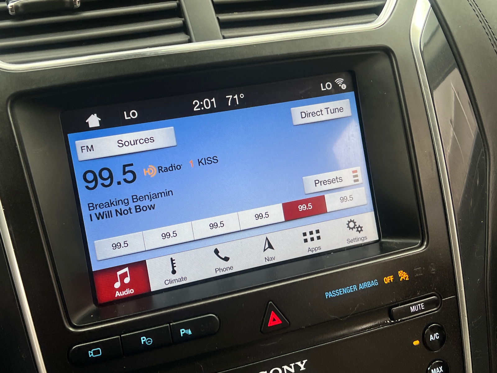 Thumbnail: 2019 Ford Explorer - 3