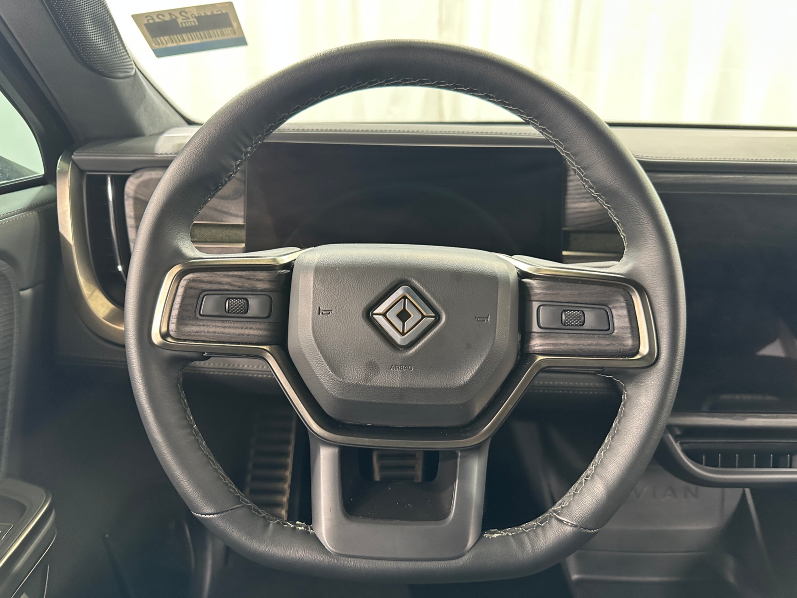 Thumbnail: 2023 Rivian R1T - 4