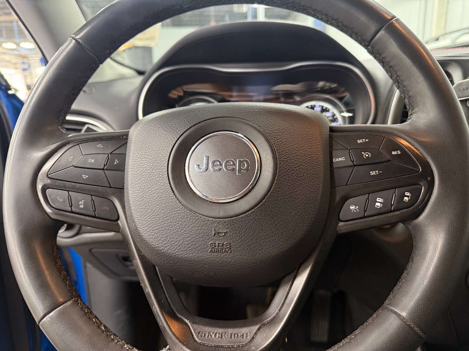 Thumbnail: 2022 Jeep Cherokee - 5