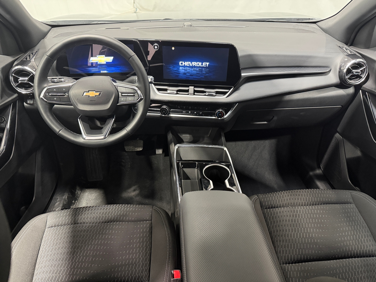 Thumbnail: 2025 Chevrolet Equinox - 3