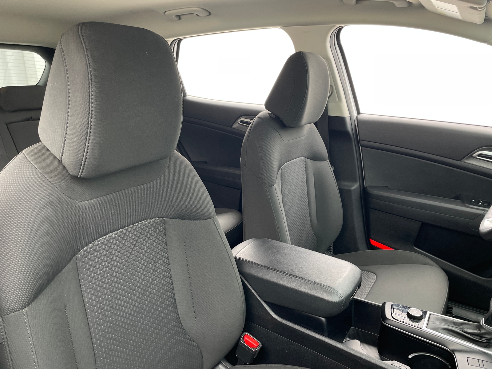 Thumbnail: 2025 Kia Sportage - 2