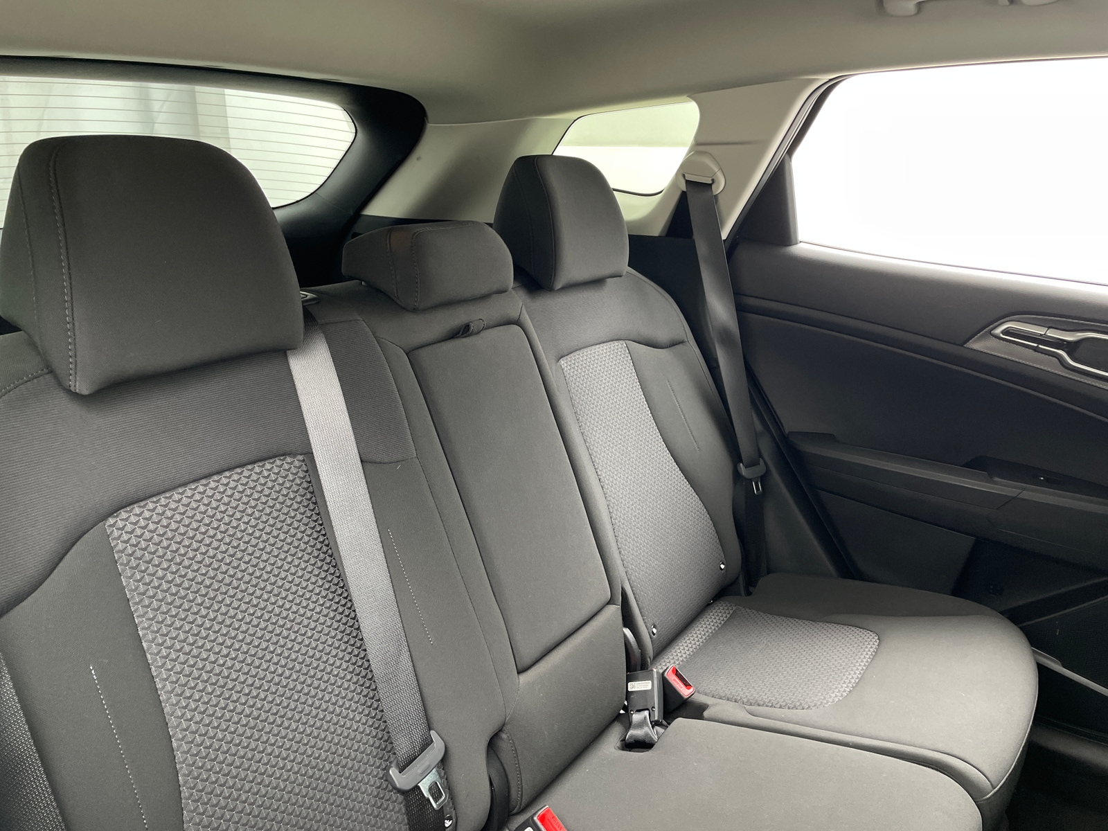 Thumbnail: 2025 Kia Sportage - 6