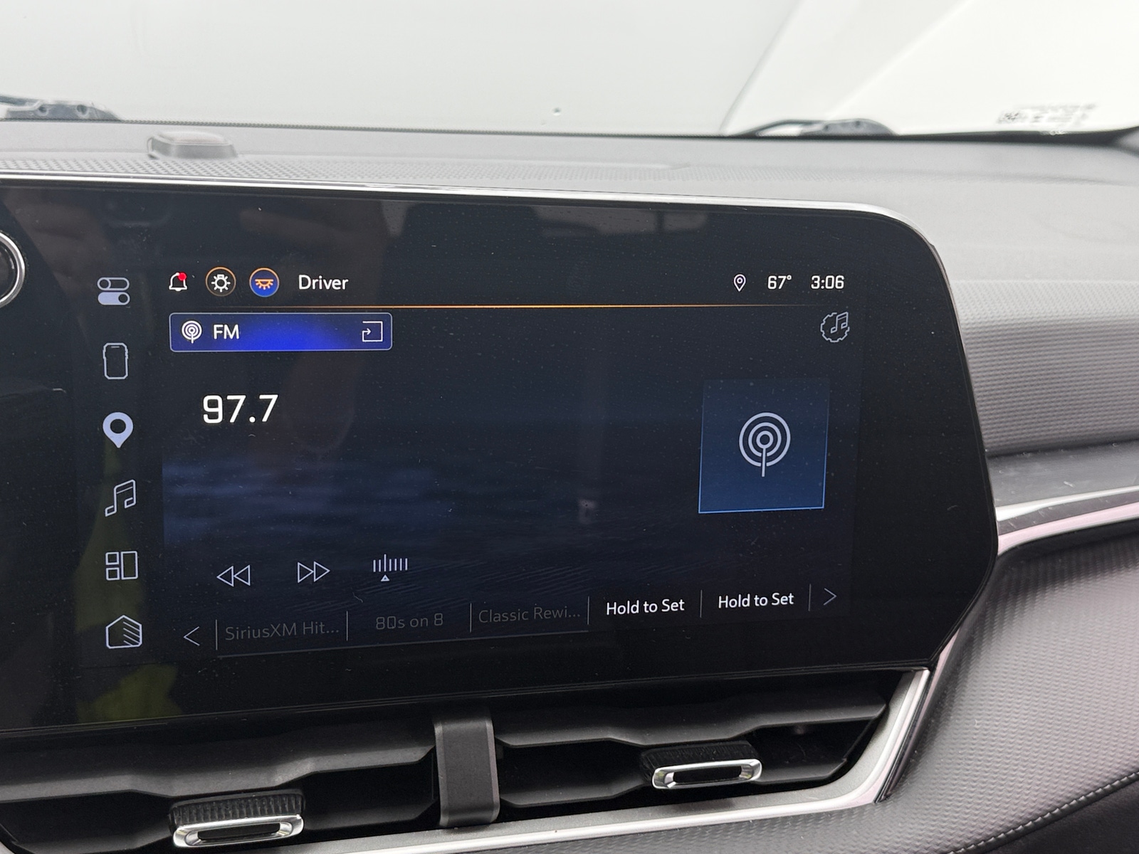 Thumbnail: 2025 Chevrolet Equinox - 4