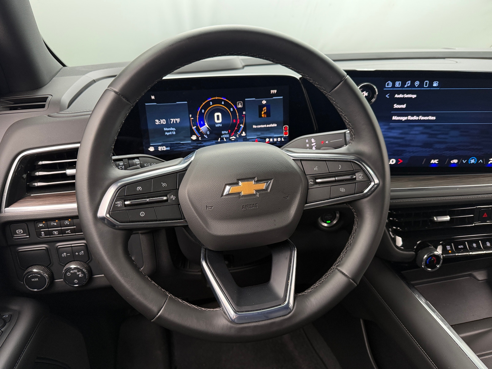 Thumbnail: 2025 Chevrolet Tahoe - 5