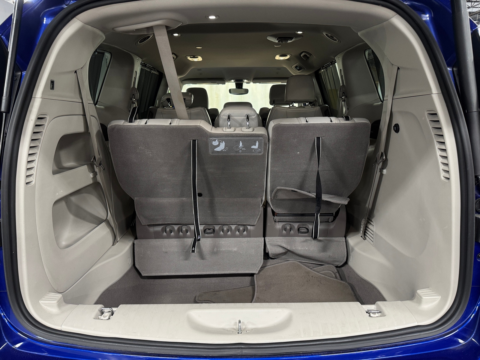 Thumbnail: 2020 Chrysler Pacifica - 6