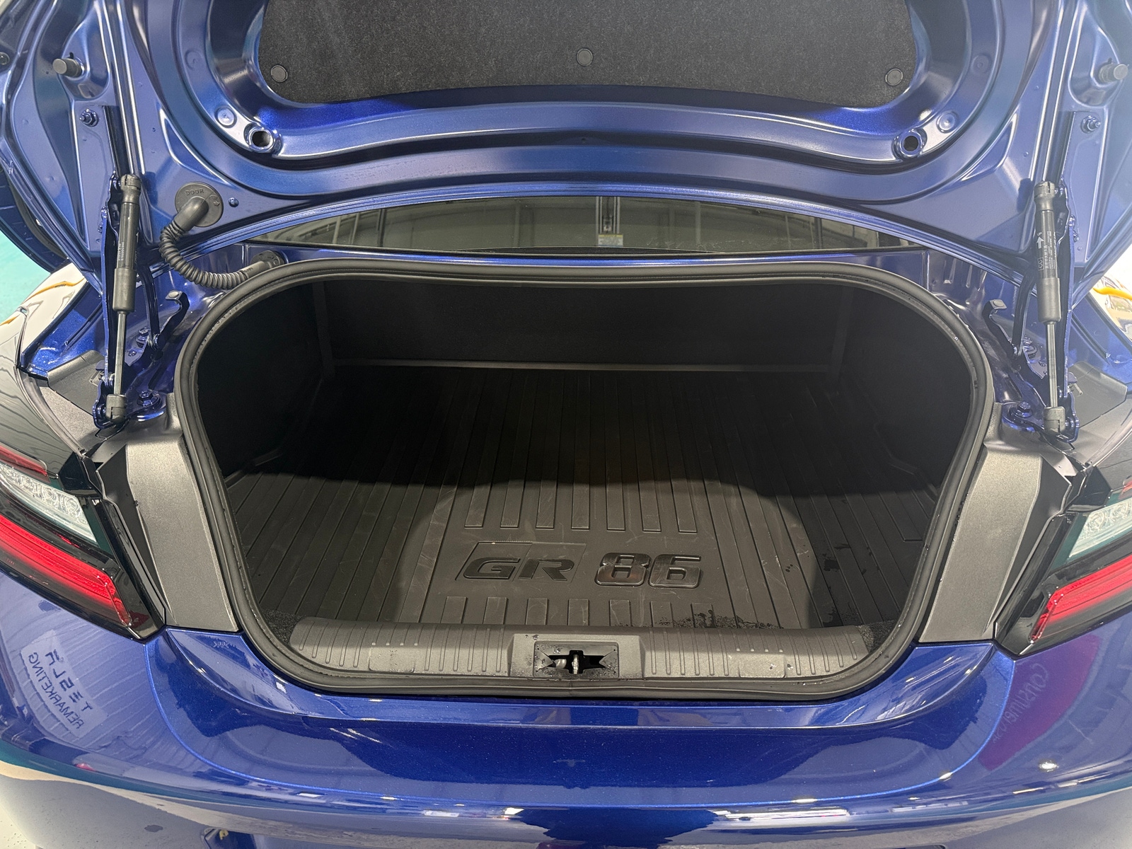 Thumbnail: 2025 Toyota GR86 - 6