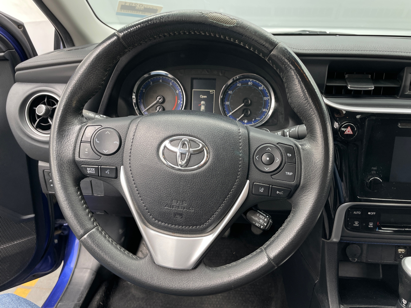 Thumbnail: 2018 Toyota Corolla - 5