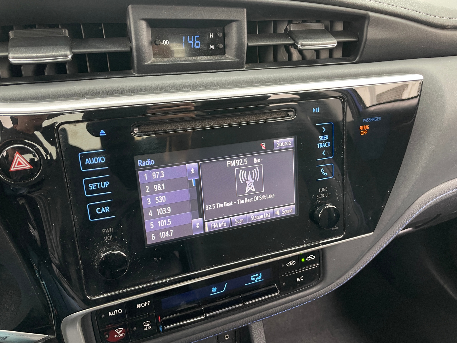 Thumbnail: 2018 Toyota Corolla - 4