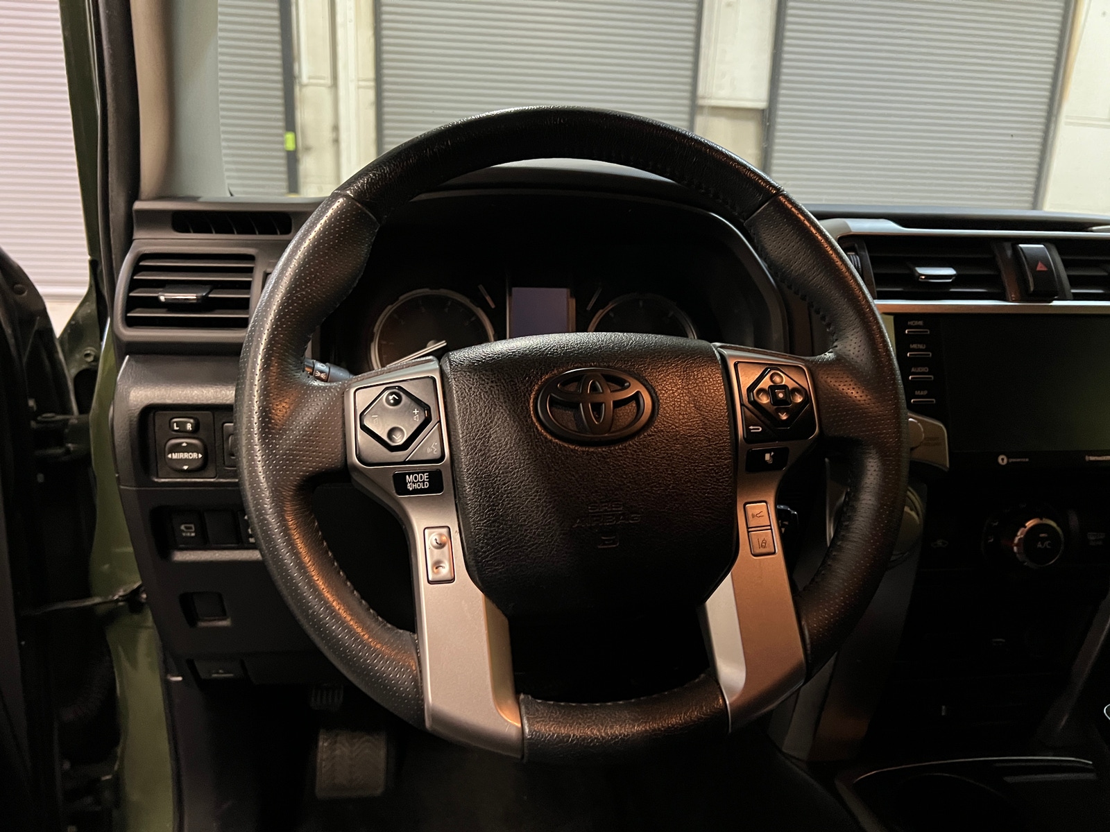 Thumbnail: 2022 Toyota 4Runner - 4