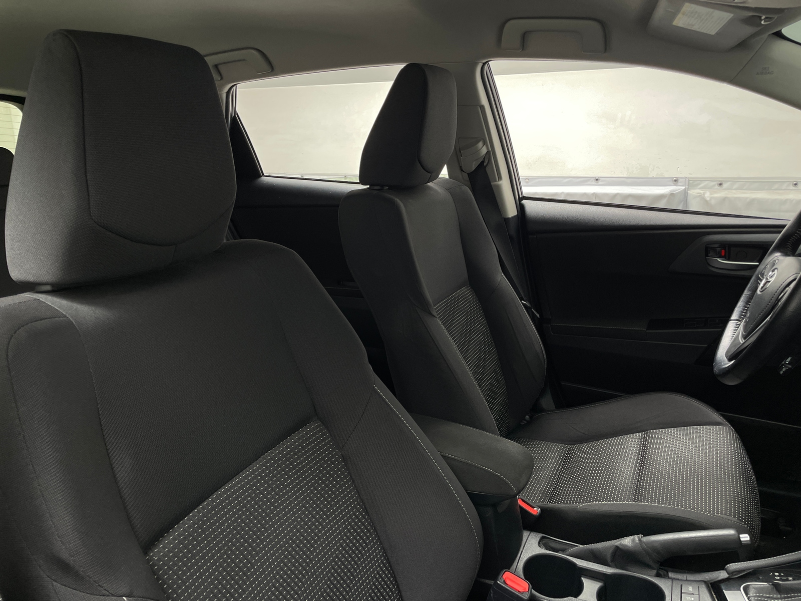 Thumbnail: 2017 Toyota Corolla iM - 2