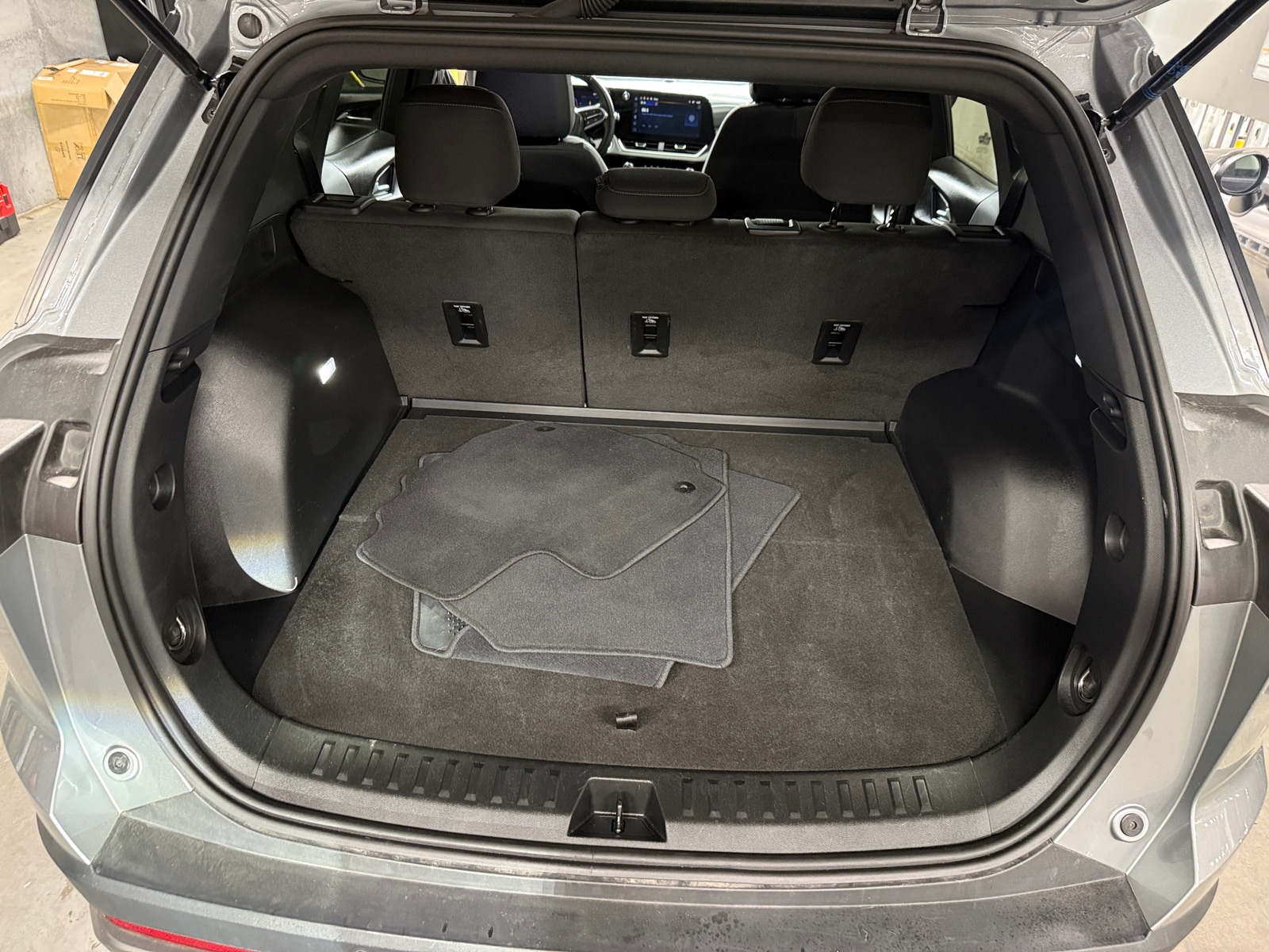 Thumbnail: 2025 Chevrolet Equinox - 7