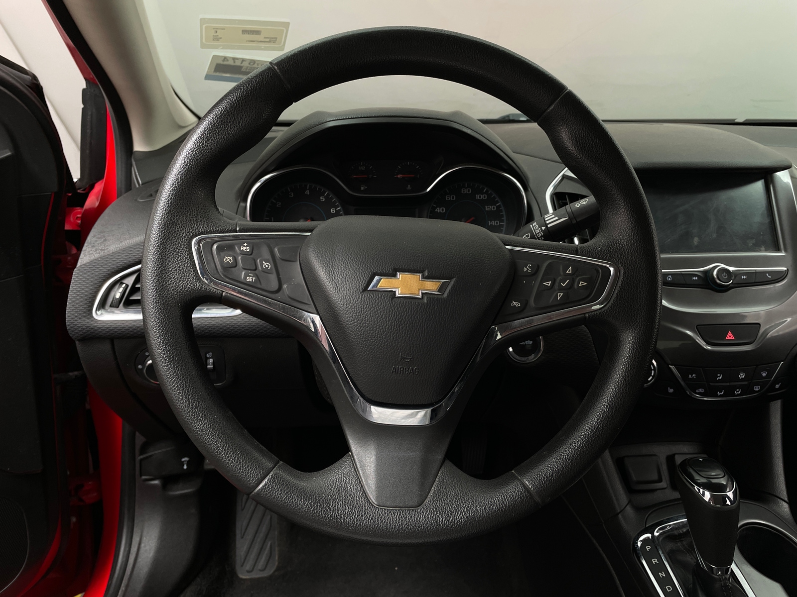 Thumbnail: 2018 Chevrolet Cruze - 5