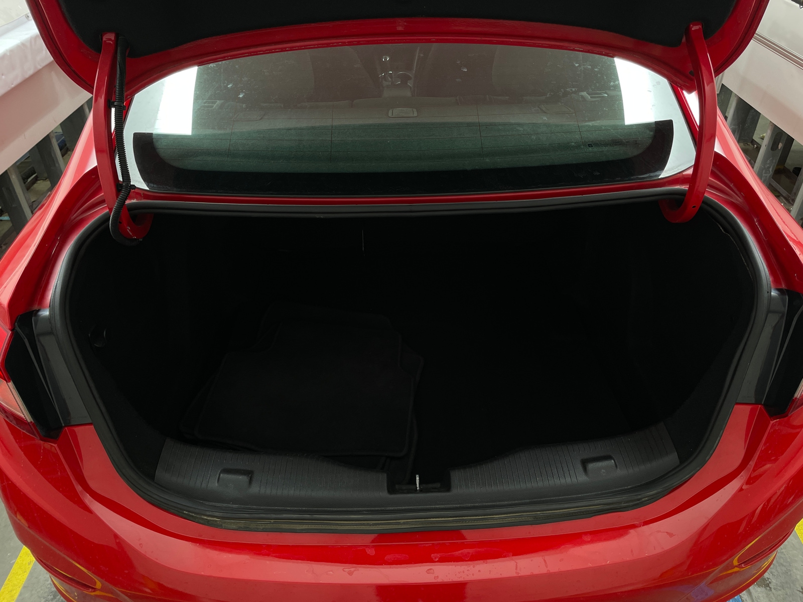 Thumbnail: 2018 Chevrolet Cruze - 7