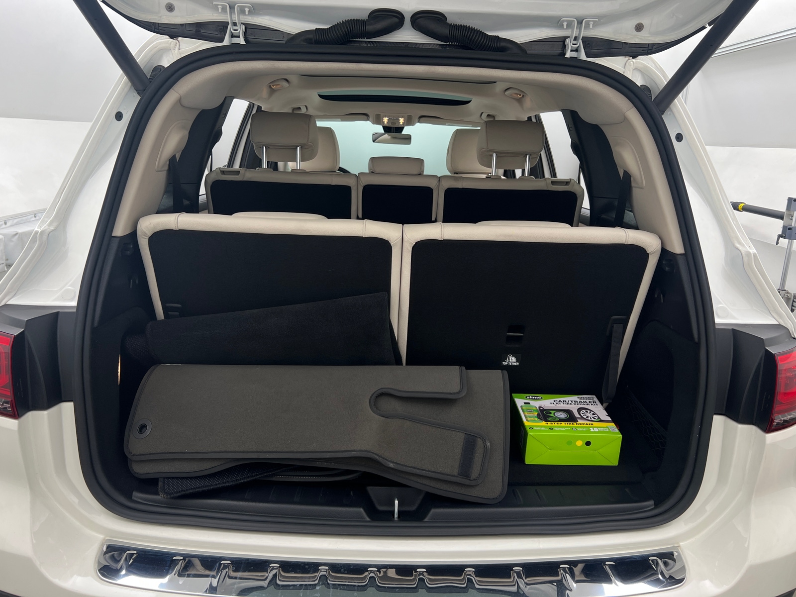 Thumbnail: 2022 Mercedes-Benz GLB - 6