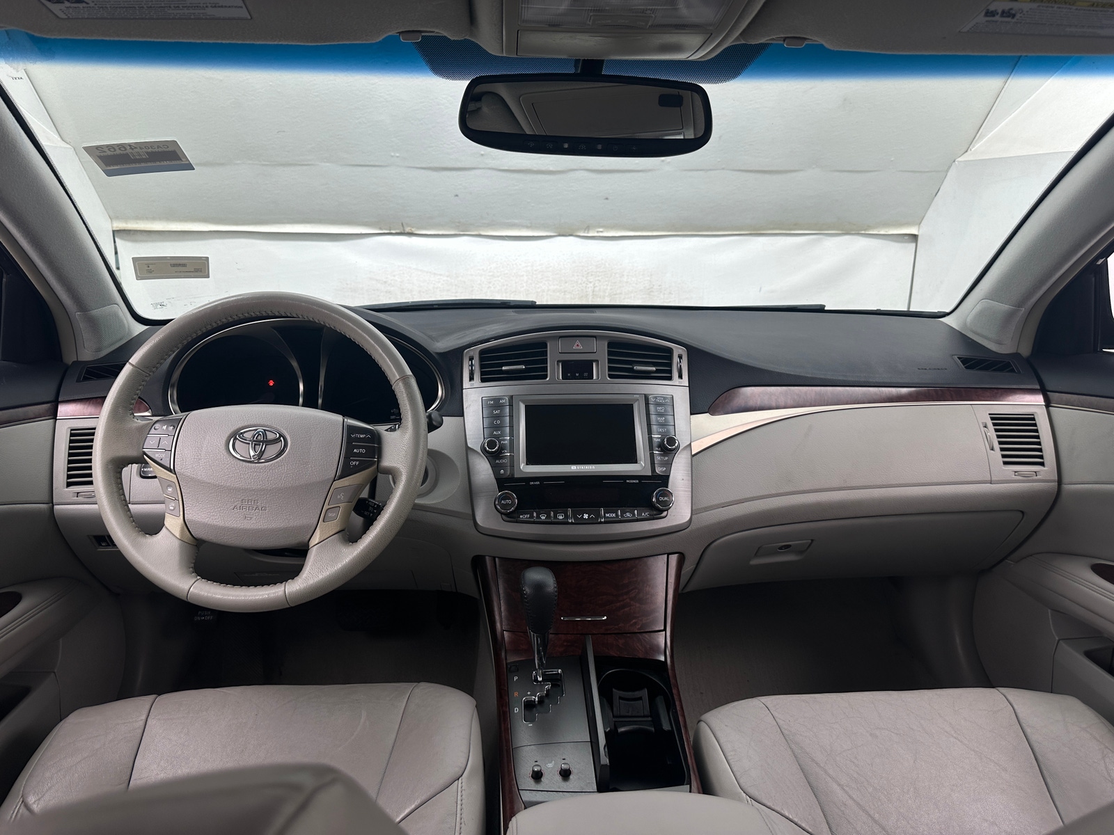 Thumbnail: 2011 Toyota Avalon - 2