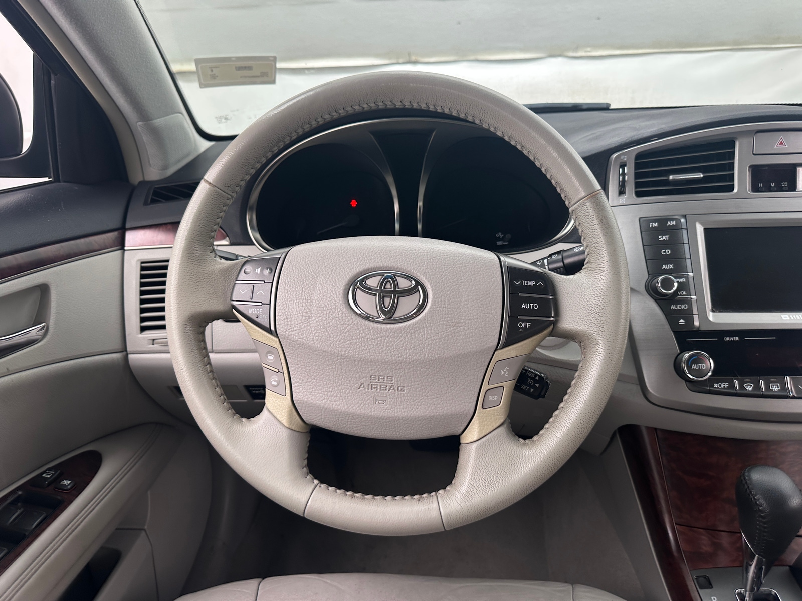 Thumbnail: 2011 Toyota Avalon - 4