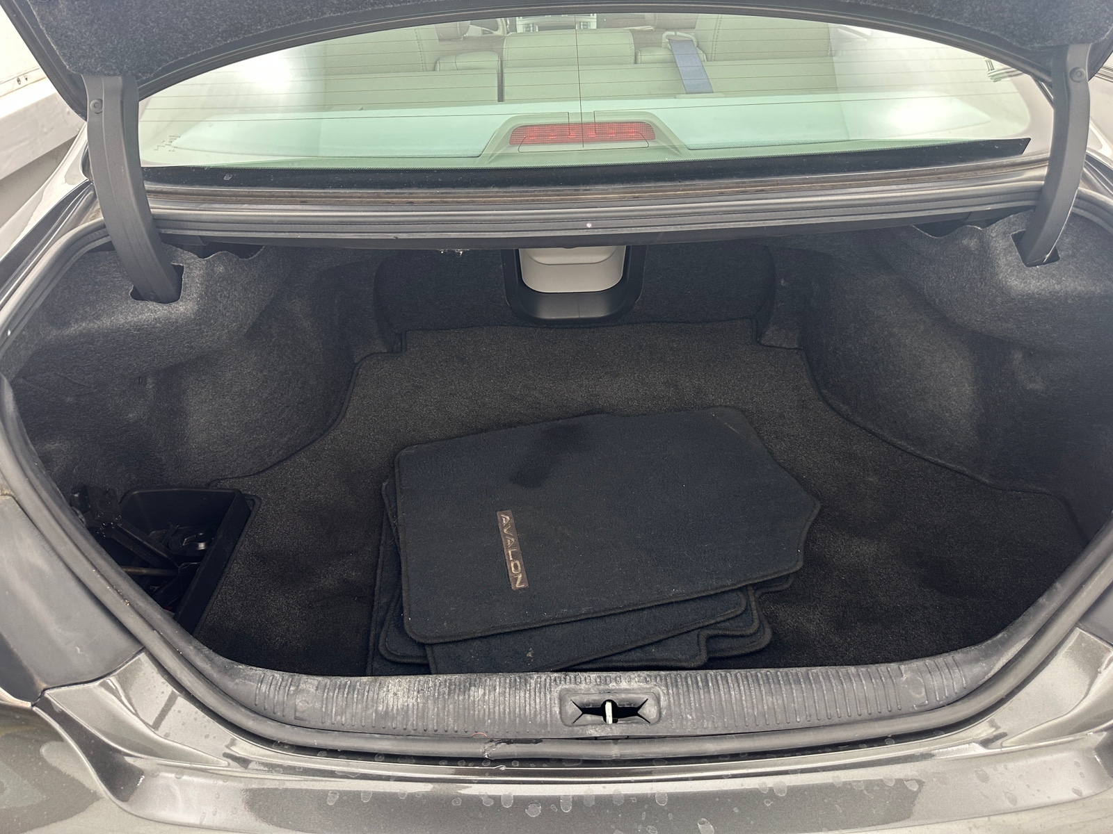 Thumbnail: 2011 Toyota Avalon - 6