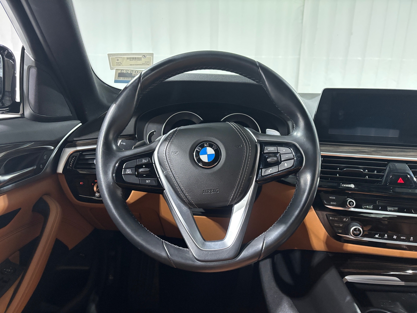 Thumbnail: 2017 BMW 5 Series - 4