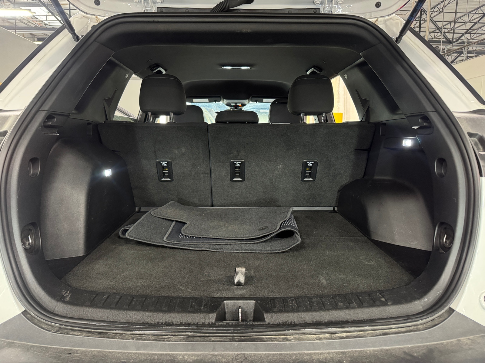 Thumbnail: 2025 Chevrolet Equinox - 7