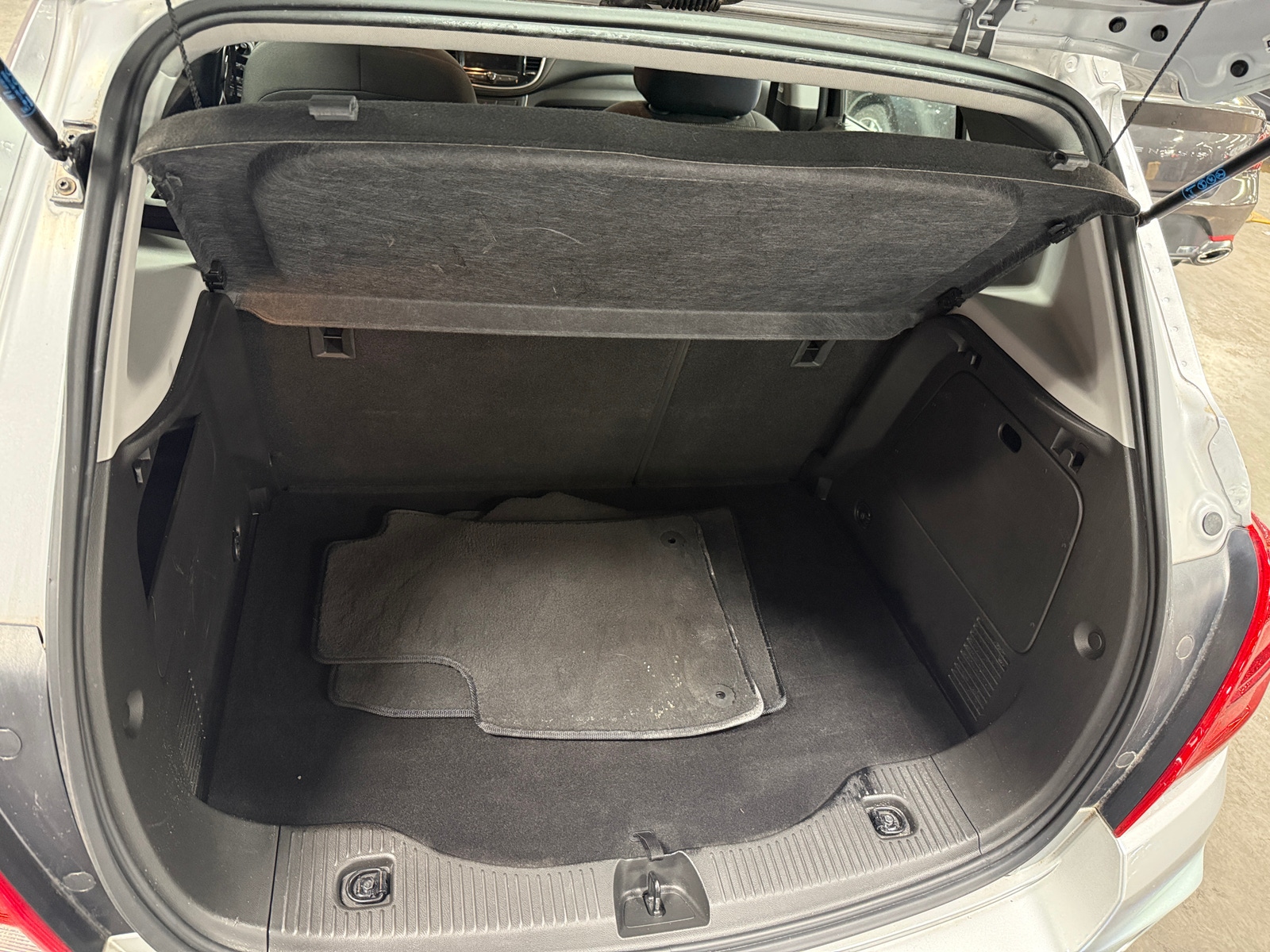 Thumbnail: 2018 Chevrolet Trax - 7