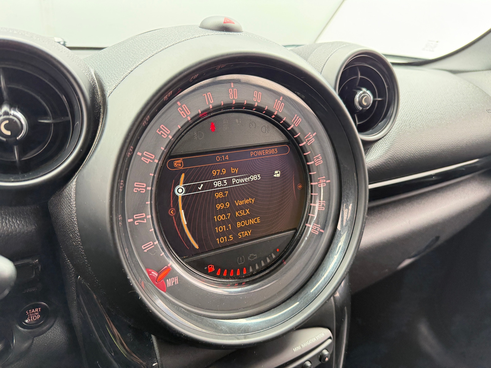Thumbnail: 2016 MINI Cooper Countryman - 4