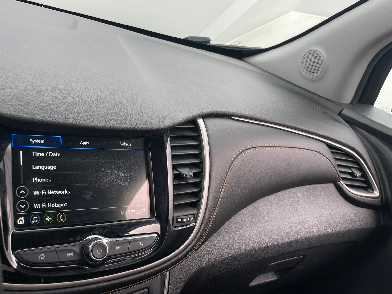 Thumbnail: 2019 Chevrolet Trax - 4