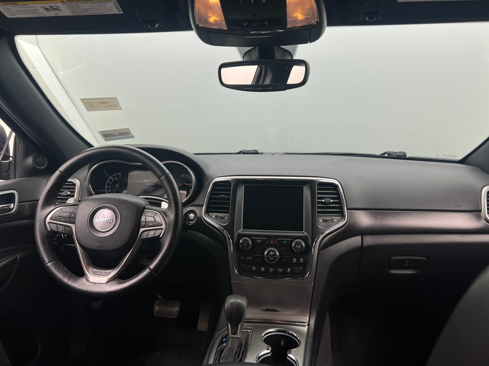 Thumbnail: 2017 Jeep Grand Cherokee - 3