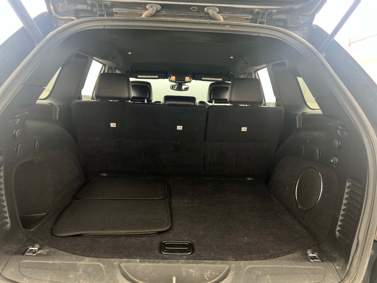 Thumbnail: 2017 Jeep Grand Cherokee - 7