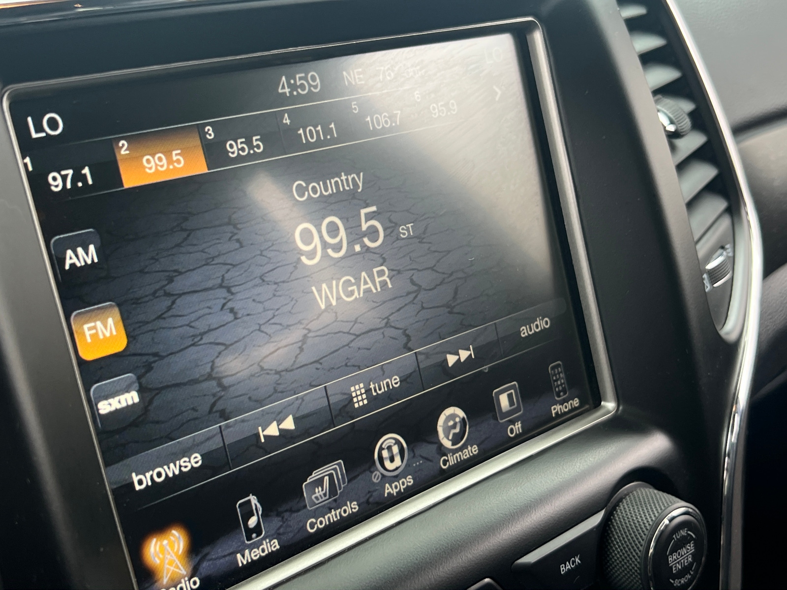 Thumbnail: 2017 Jeep Grand Cherokee - 4